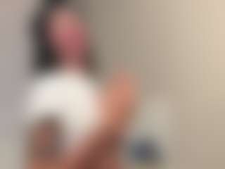 Live cam show with Tight Tiny MILF - Mouth on Camsoda