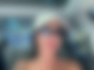 Live cam show with Tight Tiny MILF - Sporty on Cam Slut