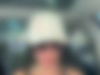 Live cam show with Tight Tiny MILF - Anal on CamSodaAdn