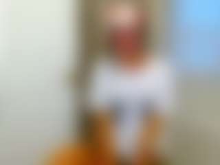Tight Tiny MILF MILF webcam performer live streaming