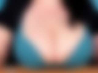 Live cam show with Clara - Big Tits on Mixed Magazine Live