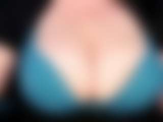Live cam show with Clara - Solo on Hubzter Live