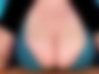 Live cam show with Clara - Spank on Camsoda