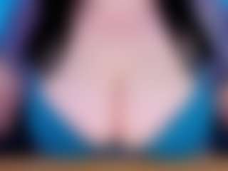Live cam show with Clara - Solo on Camsoda