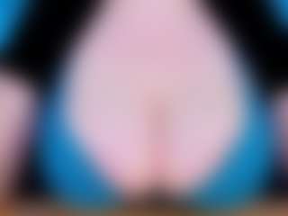 Live cam show with Clara - Bikini on Mixed Magazine Live