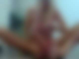 gigisquirter's Live Sex Cam Show