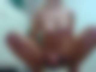 gigisquirter's Live Sex Cam Show
