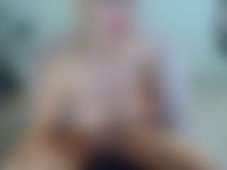 gigisquirter's Live Sex Cam Show