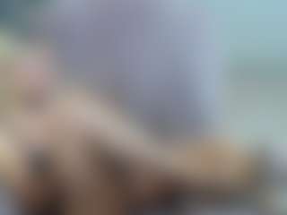 Live cam show with gigisquirter - Squirt on Camsoda