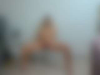 gigisquirter's Live Sex Cam Show