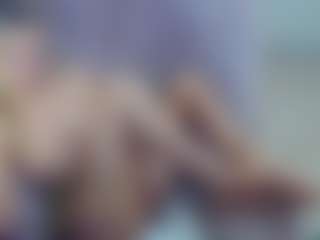 Live cam show with gigisquirter - Brown Hair on hrnylive.com