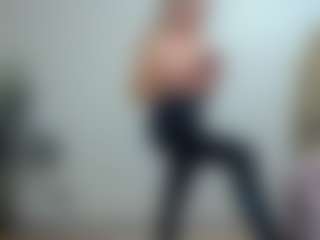 gigisquirter's Live Sex Cam Show