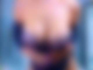 Live cam show with veronica - Lesbian on AdultVida.com