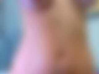 Live cam show with veronica - Blonde Hair Curvy on Camsoda