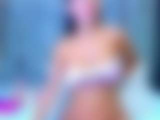 Live cam show with veronica - Lesbian on Mixed Magazine Live