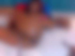 Live cam show with Vivian - Tittyfuck on Camsoda