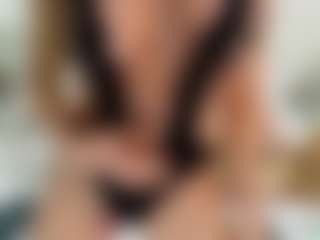 Live cam show with Penelope Laurent - Full Nudity on Mixed Magazine Live