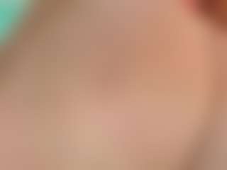 Live cam show with Penelope Laurent - Blonde Hair on Camsoda