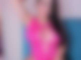 Live cam show with emilywhite - BBW on xblisslive.com