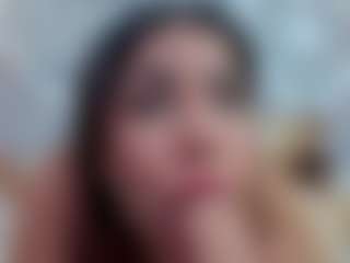 Live cam show with VIOLETA - Curvy Latina on justonemore.cc | colombia