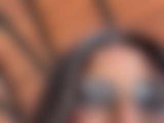 Live cam show with VIOLETA - Drinking on livesuperchat.net