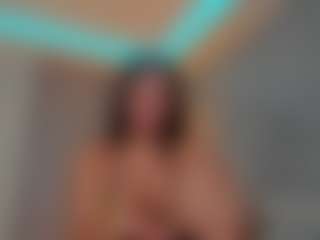 Live cam show with VIOLETA - Sexwebcam Curvy on Camsoda