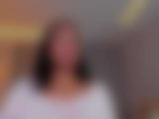 Live cam show with VIOLETA - Sexwebcam Curvy on CamClone