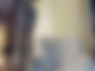 Live cam show with lovelyemma - Brown Hair on boobsie.com