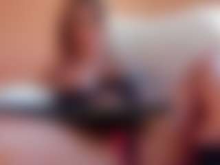 lovelyemma's Live Sex Cam Show