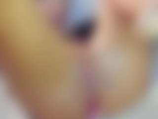 lovelyemma's Live Sex Cam Show