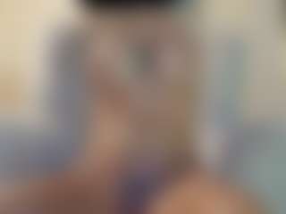 lovelyemma's Live Sex Cam Show