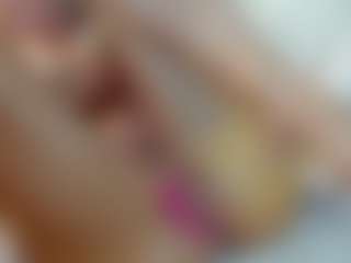 lovelyemma's Live Sex Cam Show