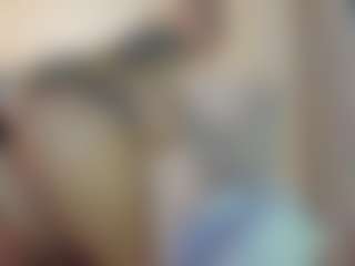 Live cam show with lovelyemma - Brown Hair Petite on https://playwithruby.com