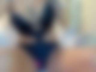 Live cam show with lovelyemma - Brown Hair on Camsoda