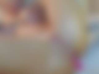 Live cam show with lovelyemma - Control on CamClone