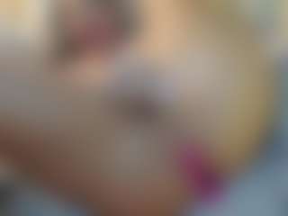lovelyemma's Live Sex Cam Show
