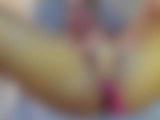 lovelyemma's Live Sex Cam Show