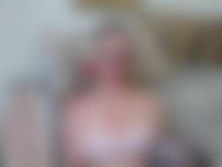 Live cam show with squirtyeleanor - Thick on Camsoda