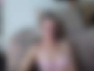 squirtyeleanor's Live Sex Cam Show