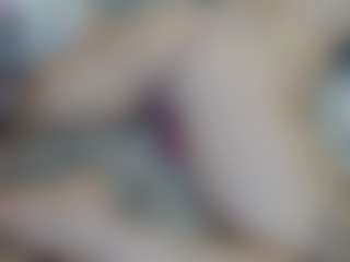 Live cam show with squirtyeleanor - Wife on Camiplay Live