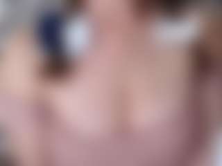 Live cam show with squirtyeleanor - Wife on Dare Cams