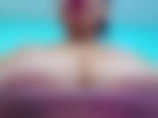 Live cam show with Adorable Cristina - Fetish Brown Hair on Camsoda