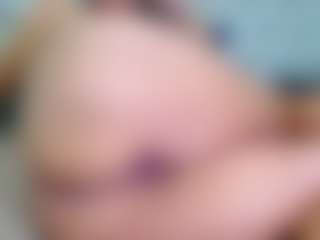 Live cam show with Adorable Cristina - Bedroom Brown Hair on slutload