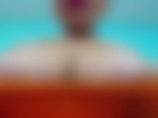 Live cam show with Adorable Cristina - Dildo Brown Hair on Lustler