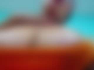 Live cam show with Adorable Cristina - Brown Hair on Instabang