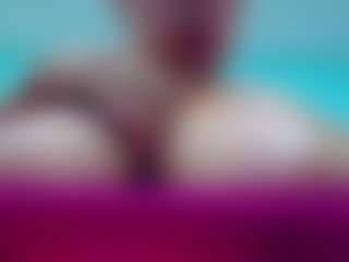 Live cam show with Adorable Cristina - Big Ass on luckytryst.com