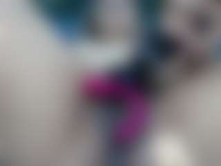 elianaroy's Live Sex Cam Show