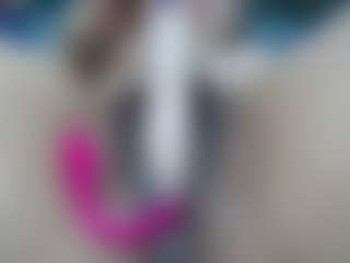 elianaroy's Live Sex Cam Show