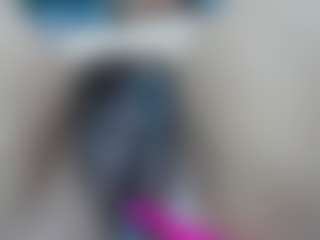elianaroy's Live Sex Cam Show