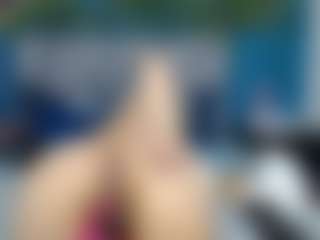 elianaroy MILF webcam performer live streaming